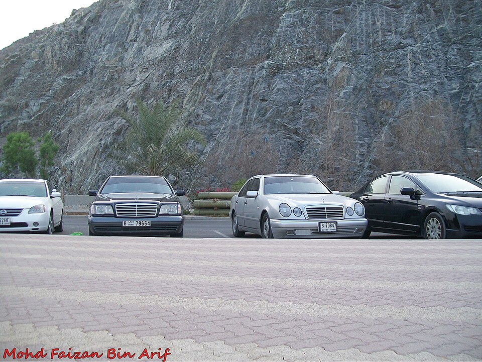 Khor Fakkan — local market for multi-vendor marketplaces