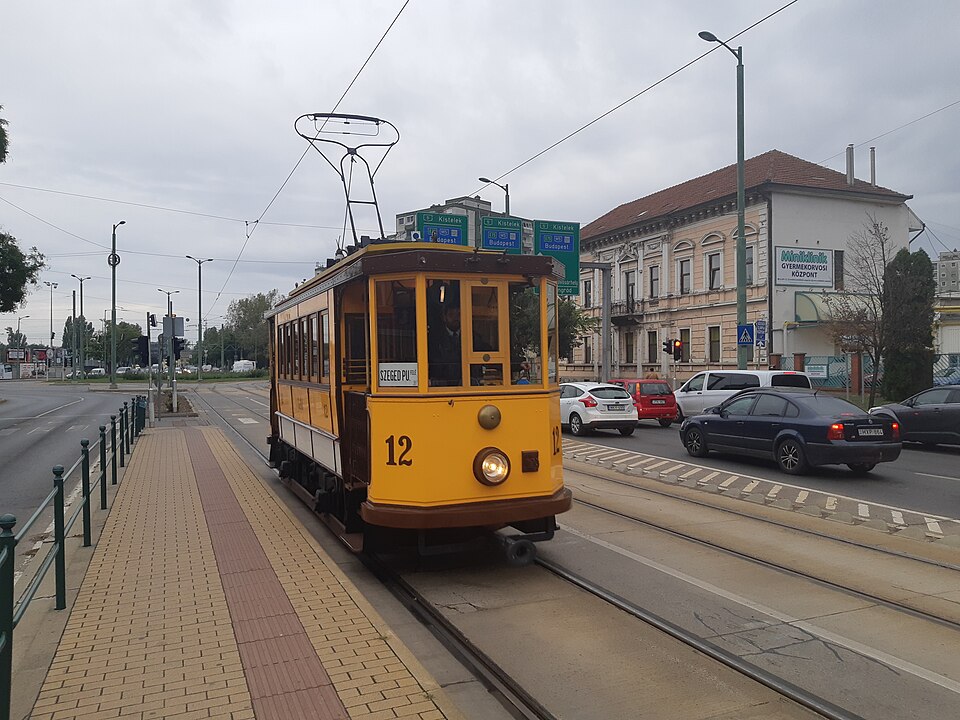 Szeged — manufacturer and distributor portals for local businesses