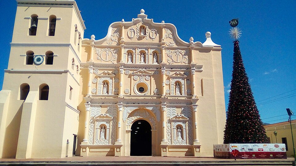 Comayagua — manufacturer and distributor portals for local businesses