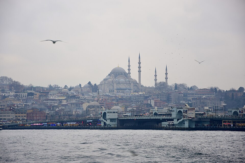 Istanbul — local market for manufacturer and distributor portals
