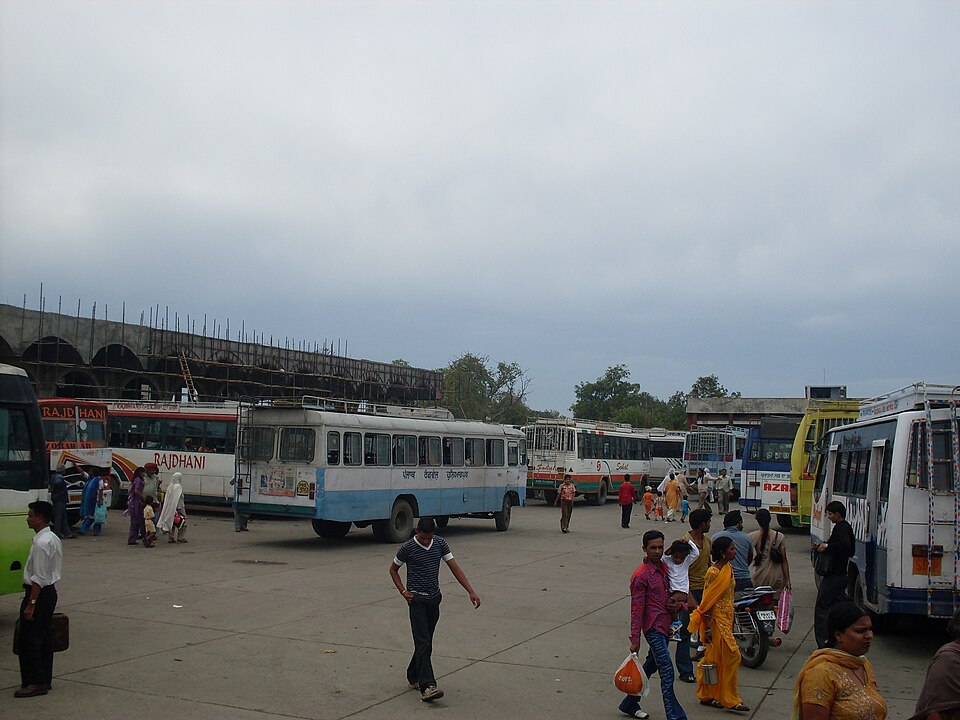 Hoshiarpur — local market for online stores