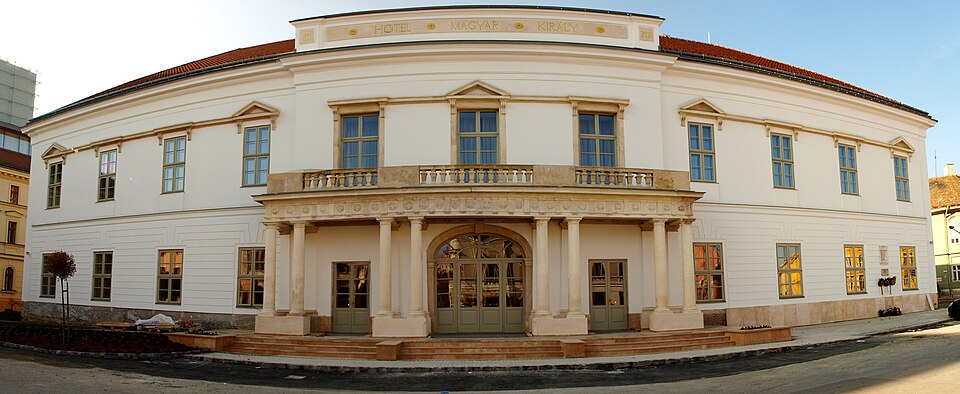 Székesfehérvár — local market for online stores