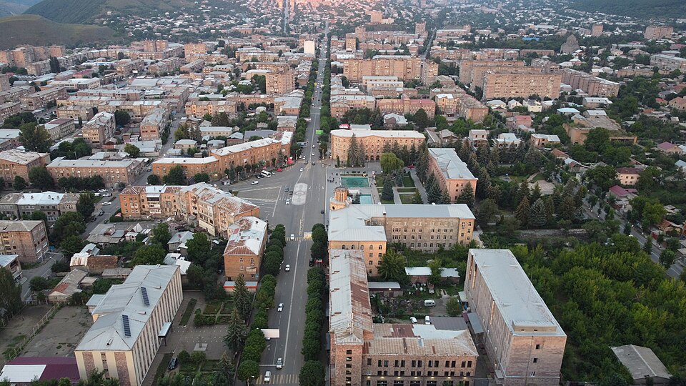 Vanadzor — local market for online stores