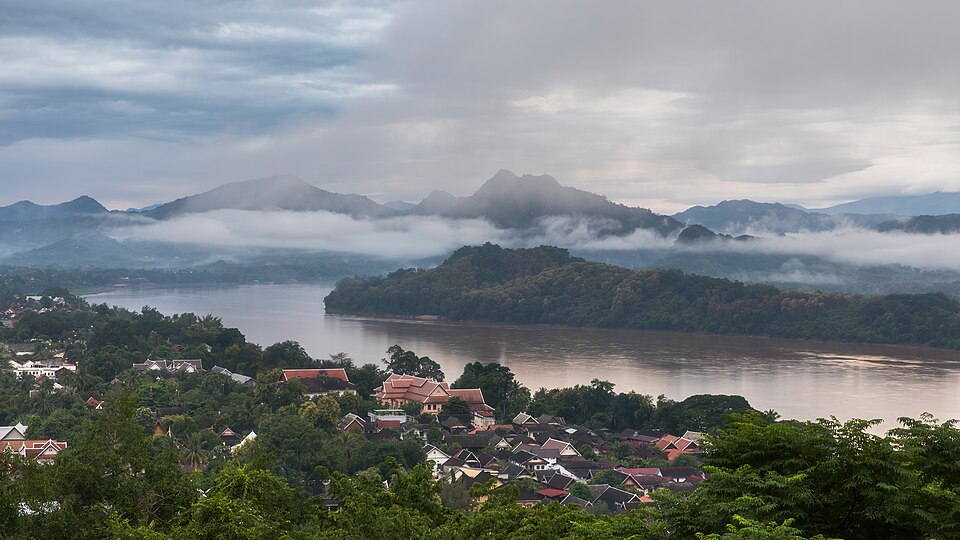 Luang Prabang — manufacturer and distributor portals for local businesses