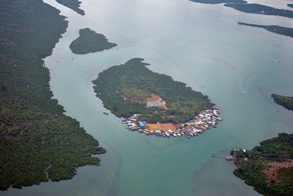 Batam — manufacturer and distributor portals for local businesses