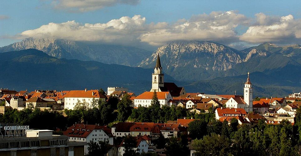 Kranj — local market for custom e-commerce platforms
