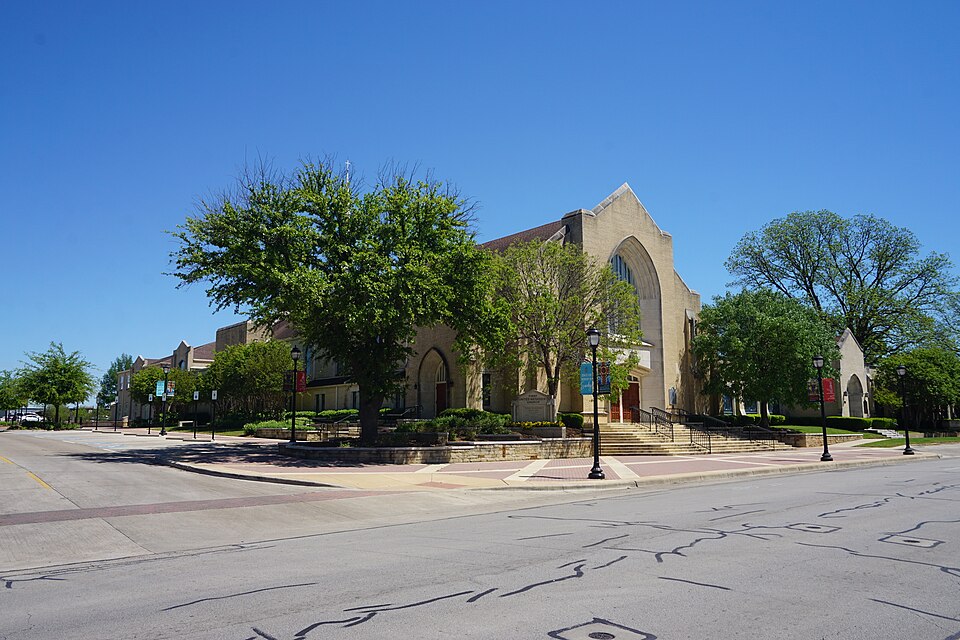 Arlington — local market for custom e-commerce platforms