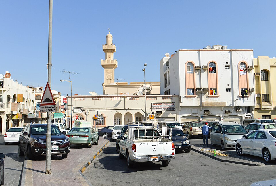 Muharraq — local market for international and multi-region stores