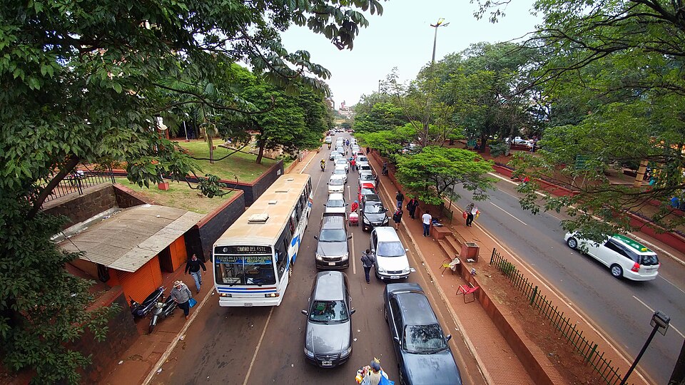 Ciudad del Este — multi-vendor marketplaces for local businesses