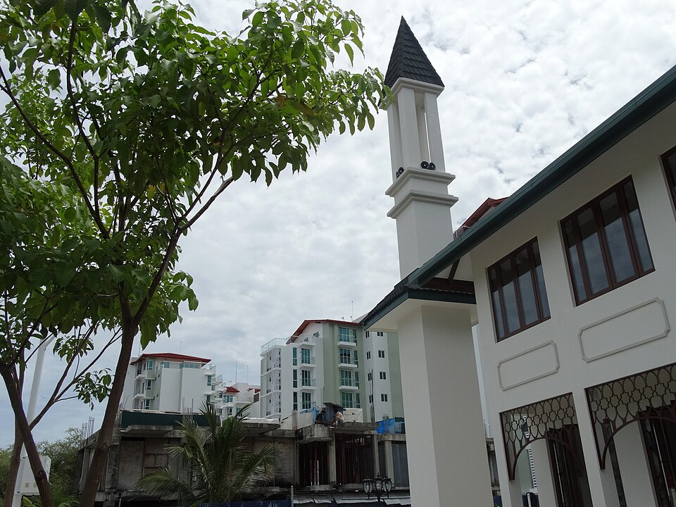 Hulhumalé — local market for manufacturer and distributor portals
