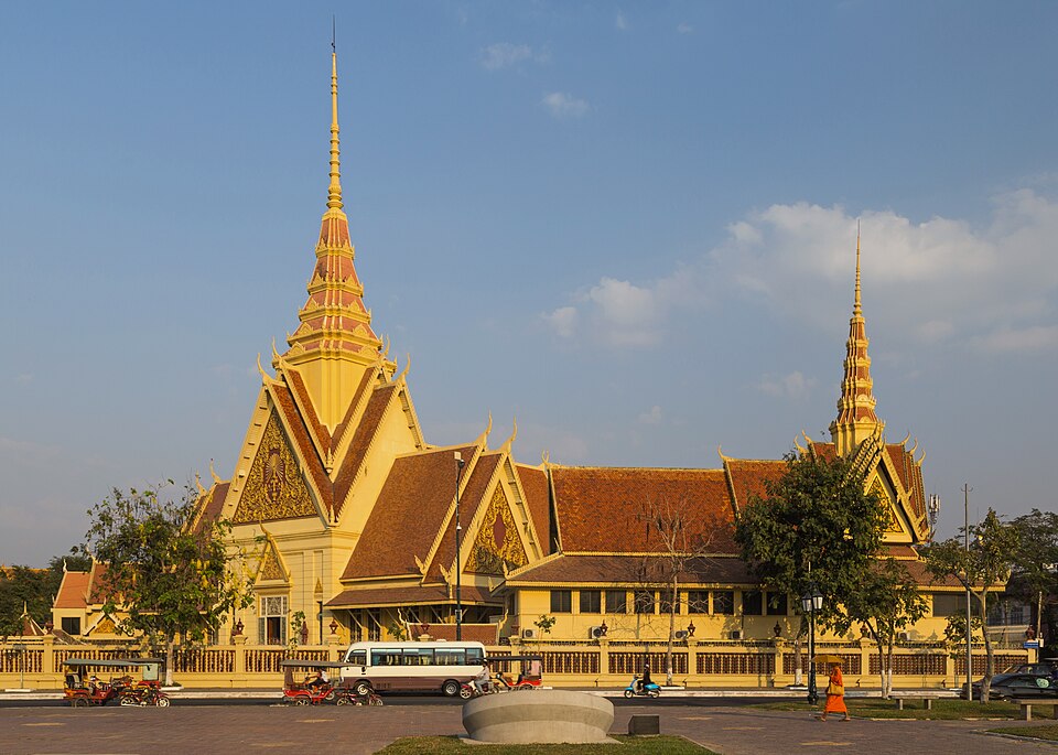 Phnom Penh — mobile commerce apps for local businesses