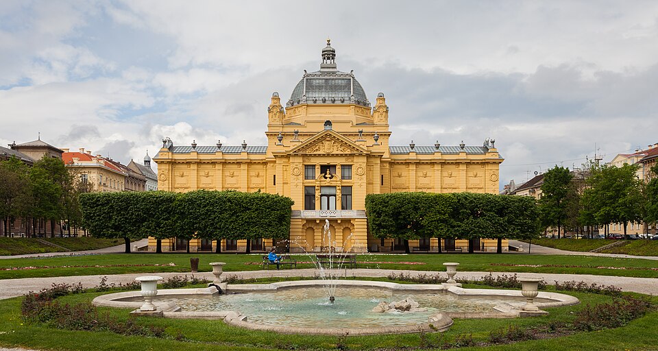 Zagreb — local market for B2B and wholesale portals