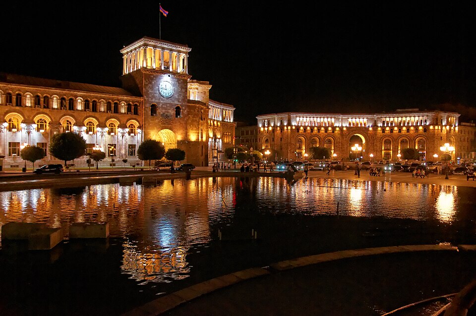 Yerevan — international and multi-region stores for local businesses
