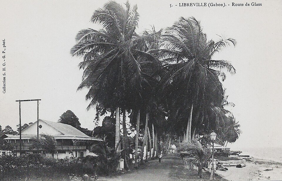Libreville — multi-vendor marketplaces for local businesses