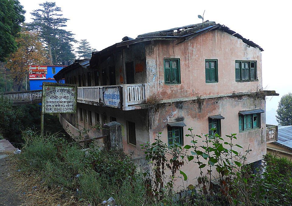 Almora — B2B and wholesale portals for local businesses