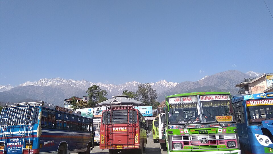 Palampur — local market for subscription and membership platforms