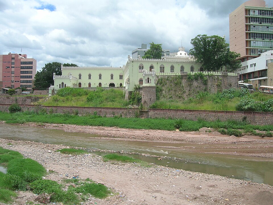 Honduras — manufacturer and distributor portals for local businesses