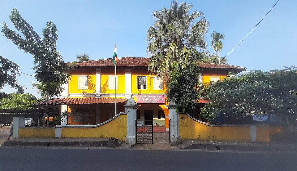 Mahé — local market for manufacturer and distributor portals
