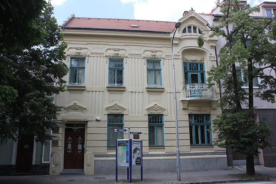 Nitra — manufacturer and distributor portals for local businesses