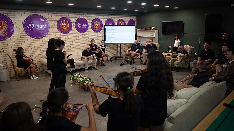 Adana — local market for subscription and membership platforms