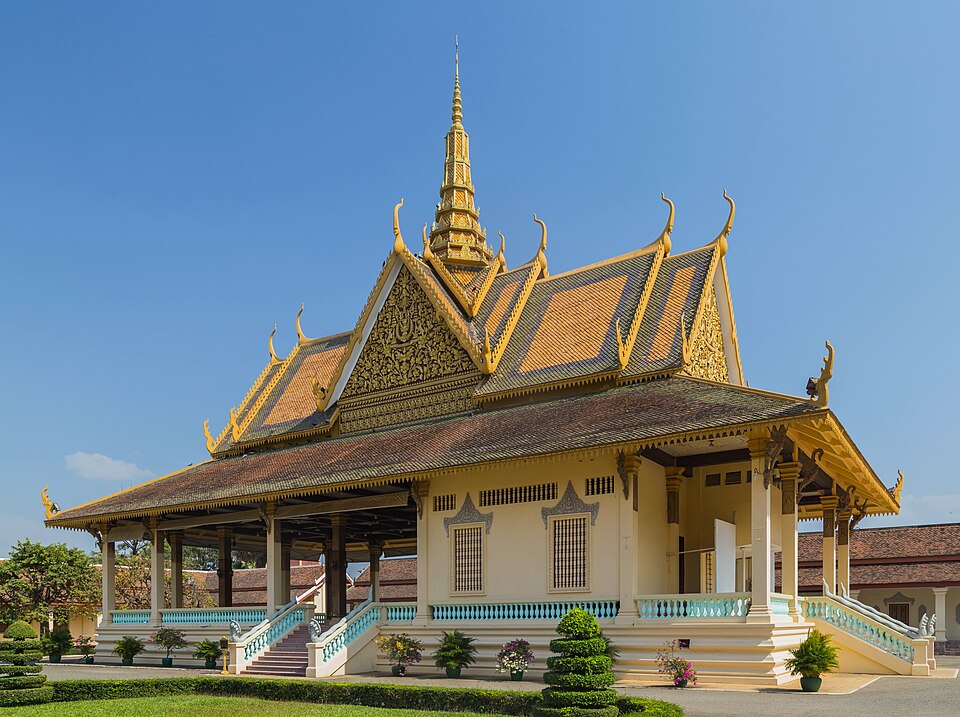Phnom Penh — local market for B2B and wholesale portals