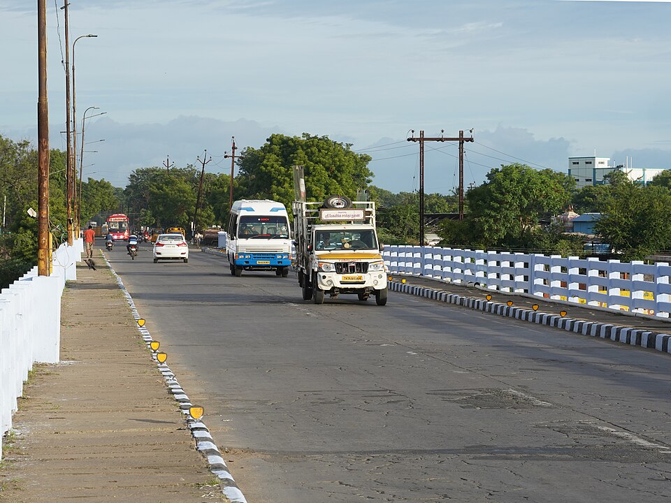 Tirunelveli — service booking platforms for local businesses