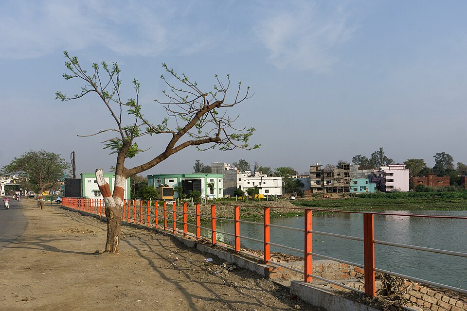 Ramgarh — local market for mobile commerce apps
