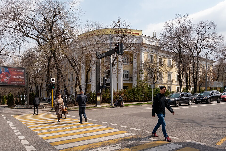 Almaty — service booking platforms for local businesses