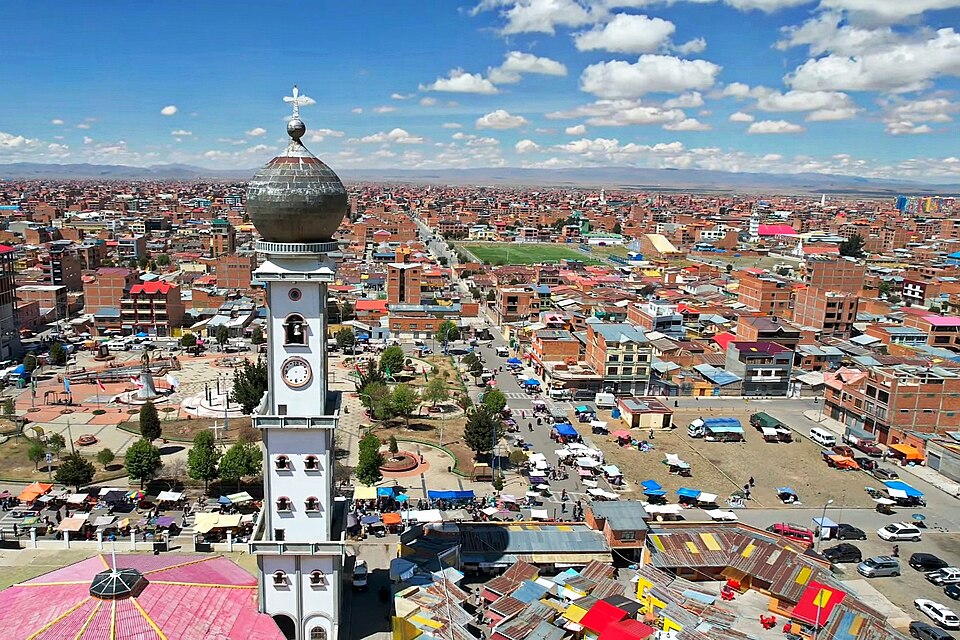 El Alto — local market for online stores