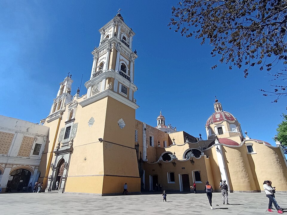 Toluca — local market for custom e-commerce platforms