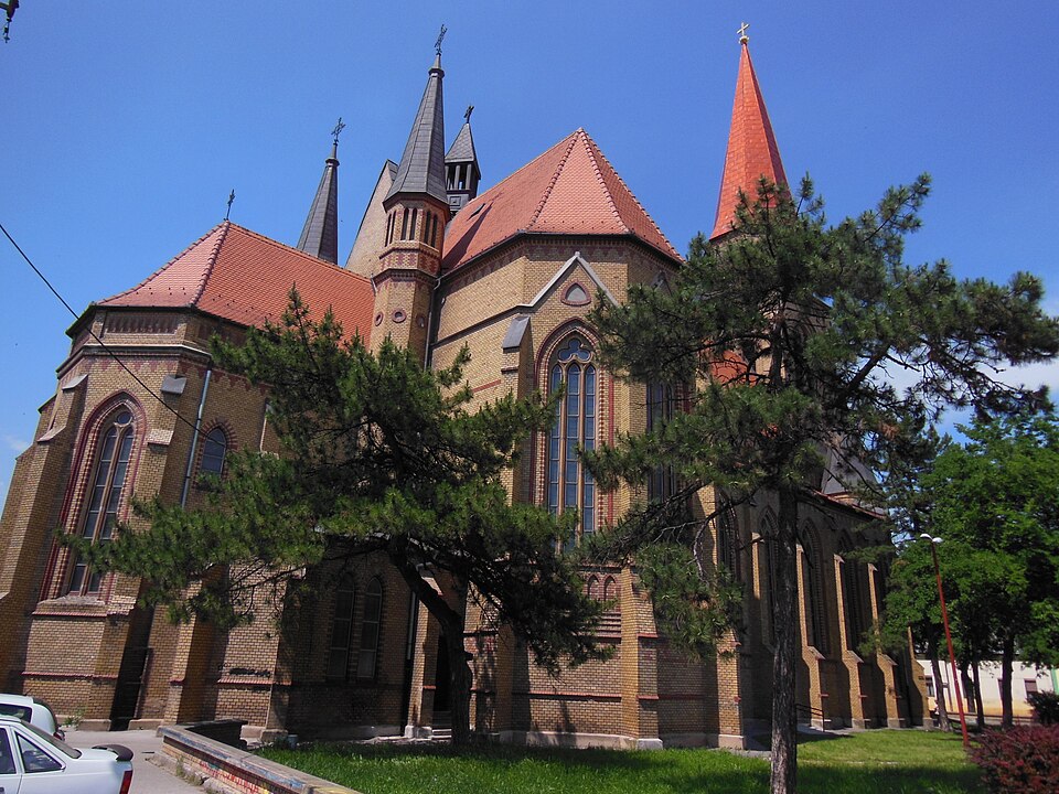 Subotica — local market for custom e-commerce platforms