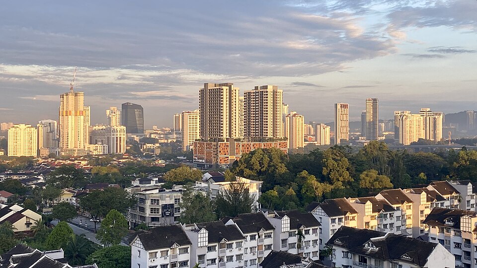 Petaling Jaya — local market for online stores