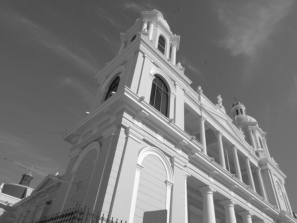Chiclayo — local market for multi-vendor marketplaces