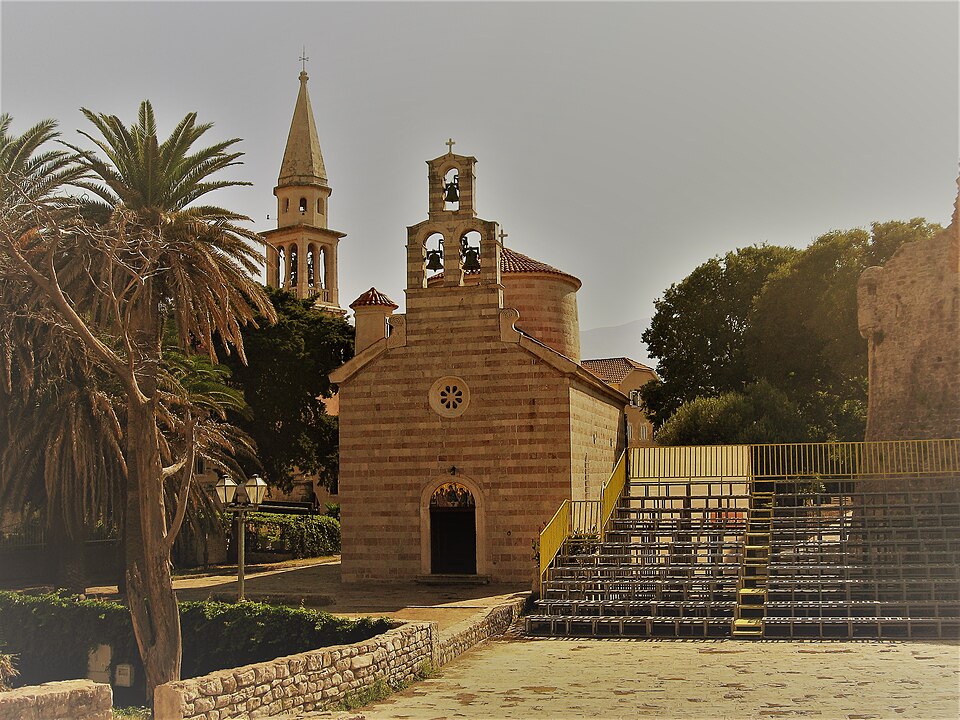 Budva — local market for manufacturer and distributor portals