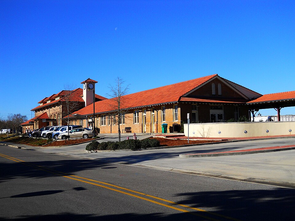 Hattiesburg — custom e-commerce platforms for local businesses