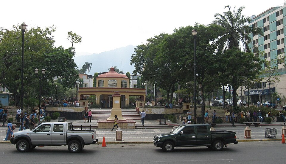 San Pedro Sula — online stores for local businesses
