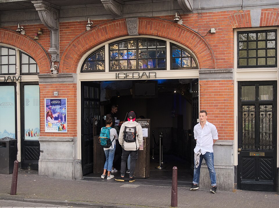 Amsterdam — local market for international and multi-region stores