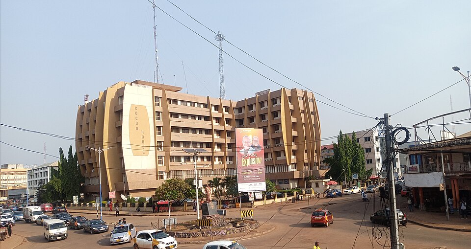 Sunyani — local market for online stores