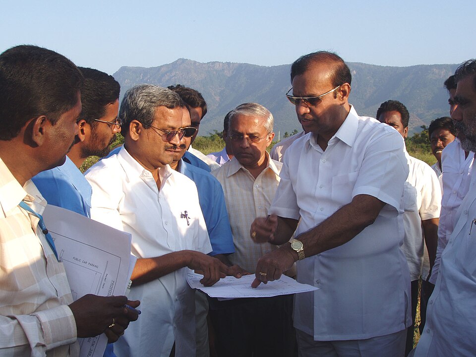 Dindigul — international and multi-region stores for local businesses