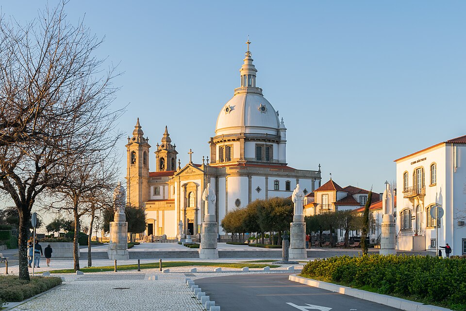 Braga — local market for mobile commerce apps