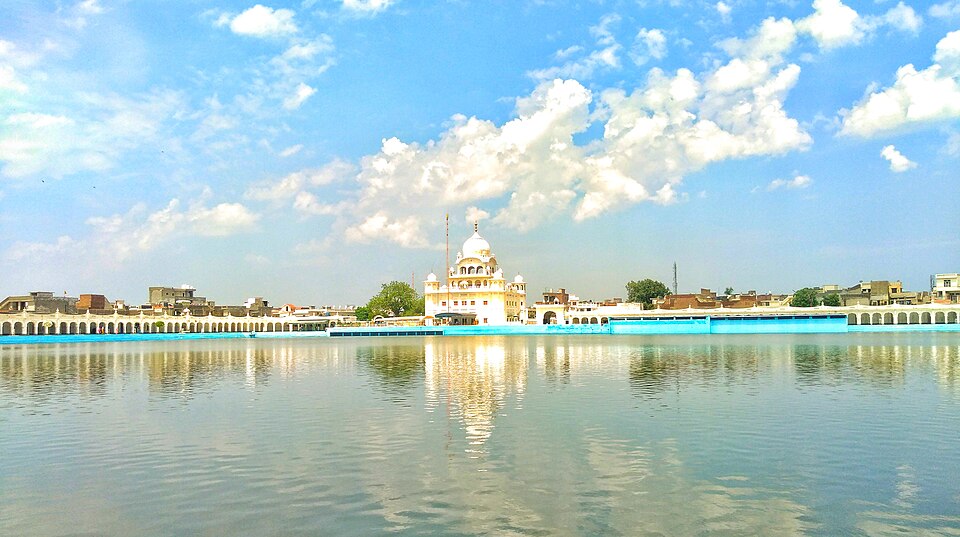 Sri Muktsar Sahib — local market for online stores