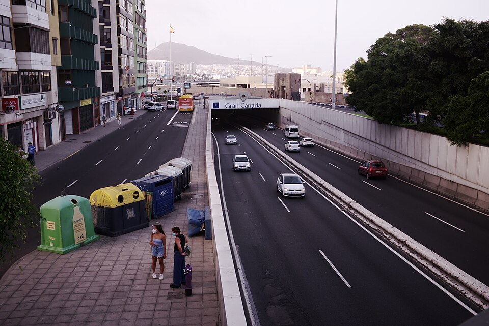 Las Palmas de Gran Canaria — local market for international and multi-region stores