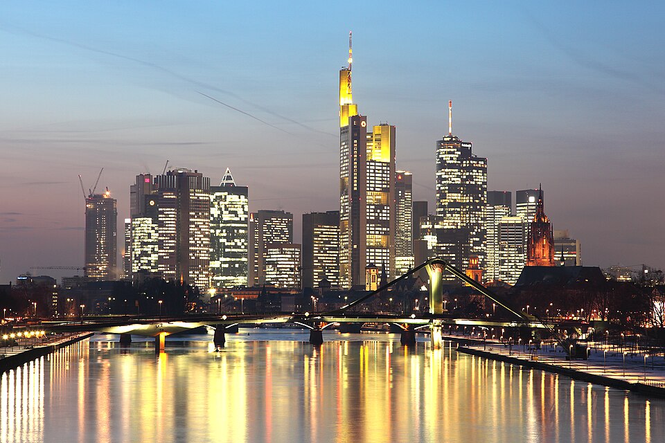 Frankfurt am Main — local market for mobile commerce apps