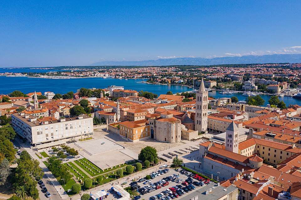 Zadar — local market for online stores