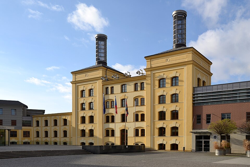 Hradec Králové — local market for manufacturer and distributor portals