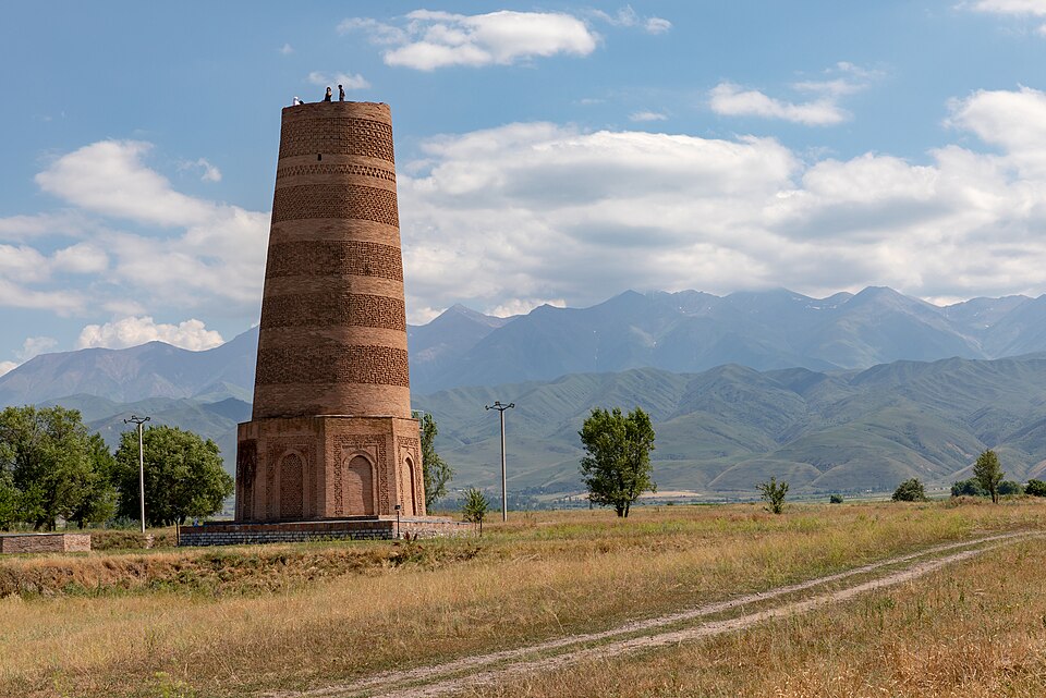 Kyrgyzstan — multi-vendor marketplaces for local businesses