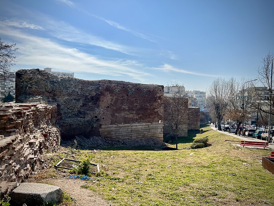 Thessaloniki — local market for multi-vendor marketplaces