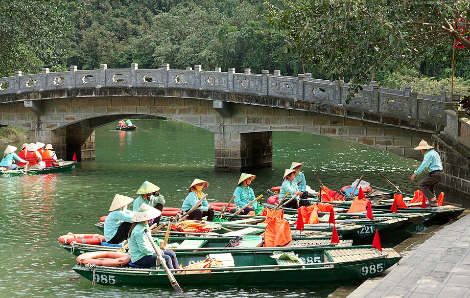 Vietnam — online stores for local businesses