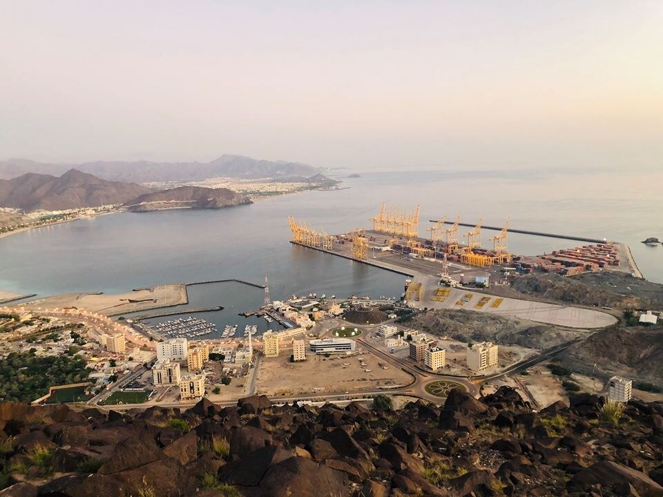 Khor Fakkan — local market for online stores