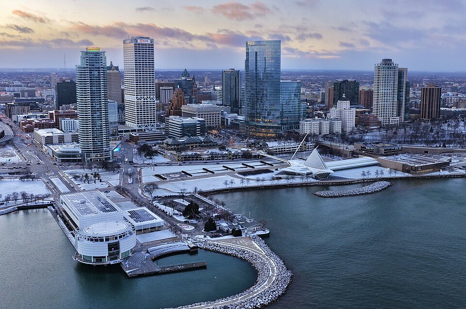 Milwaukee — local market for online stores